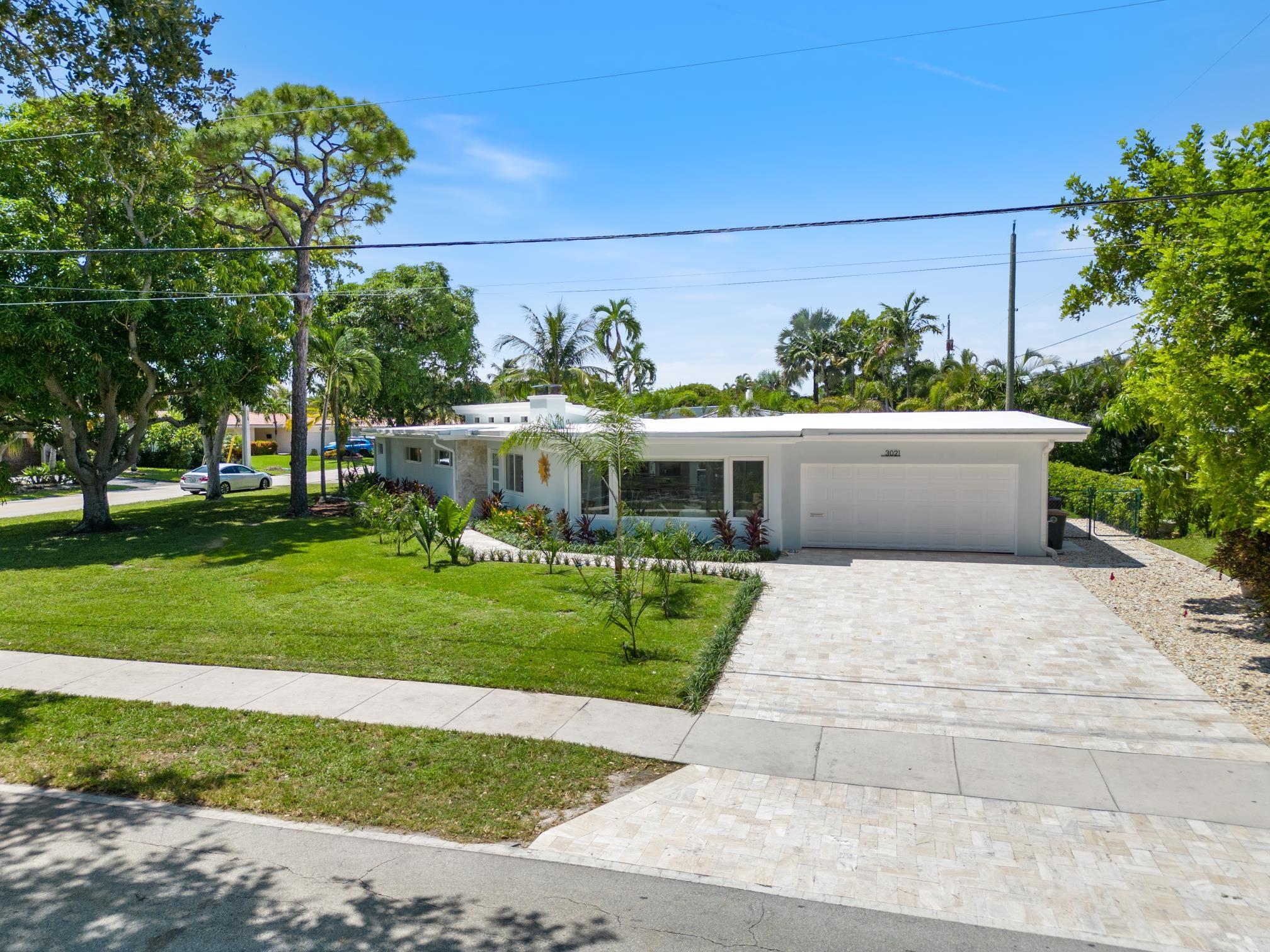 Lighthouse Point 4th Sec - Residential