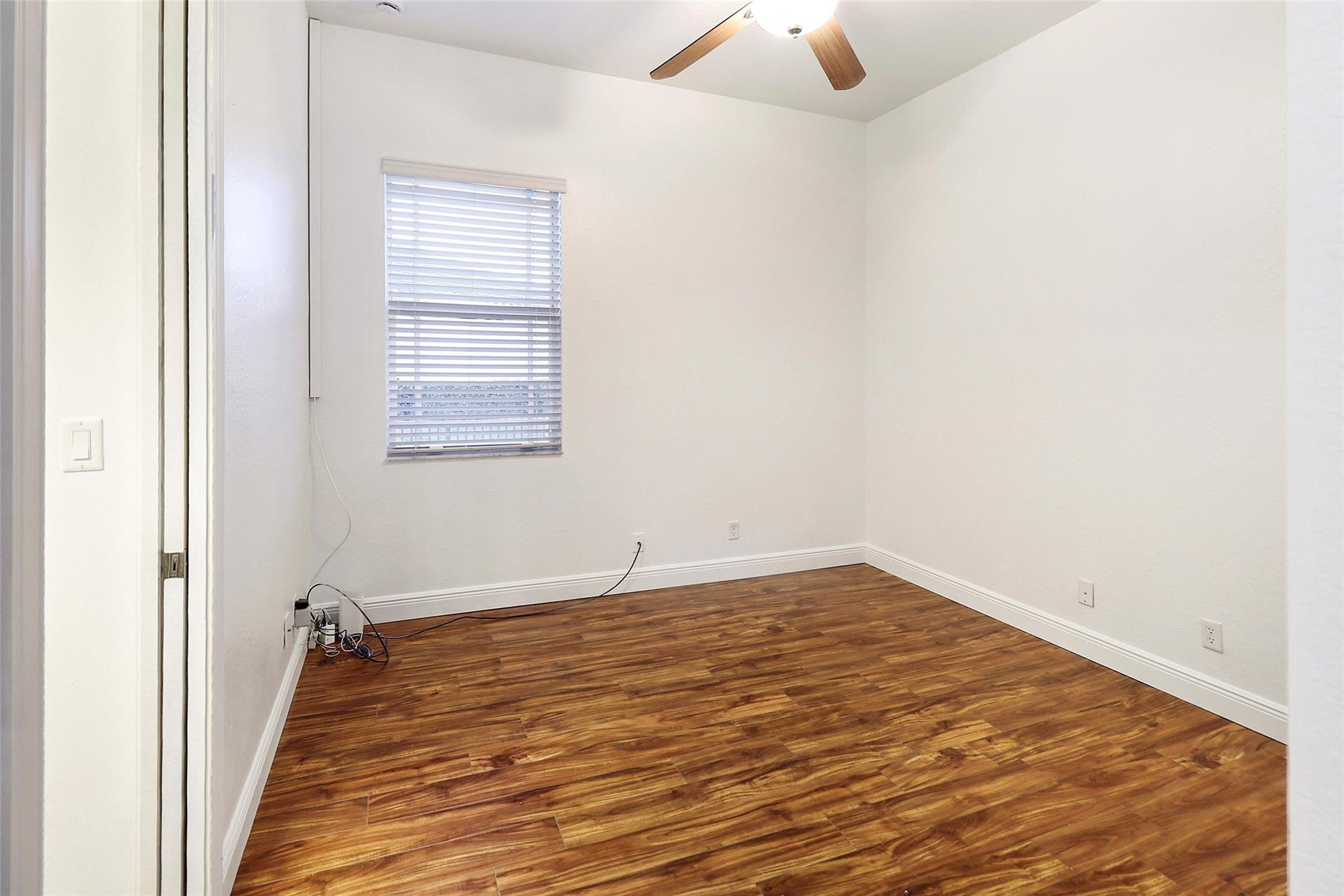 Debuys 180-147 B - Residential