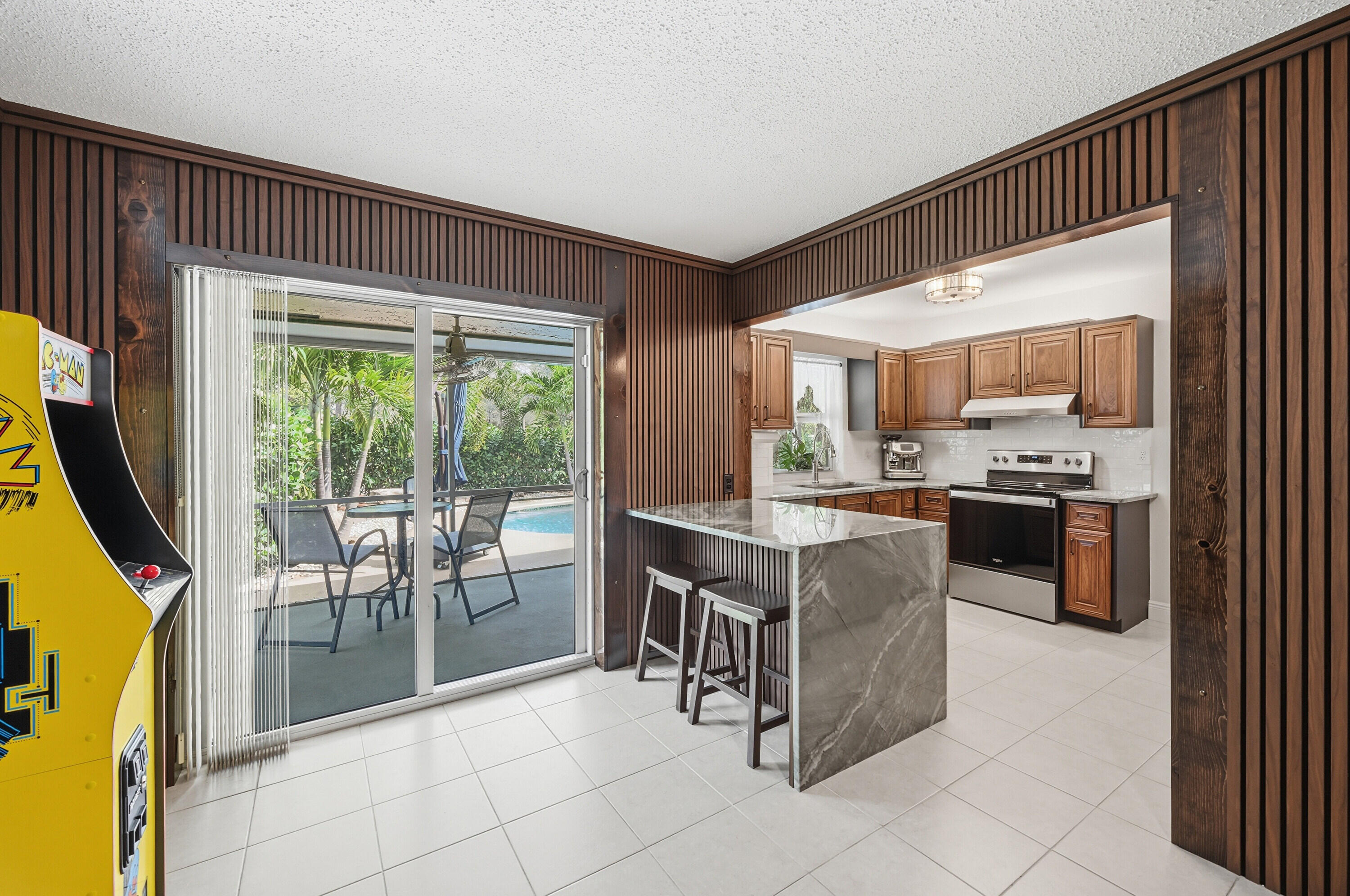 FOREST HILLS - Residential