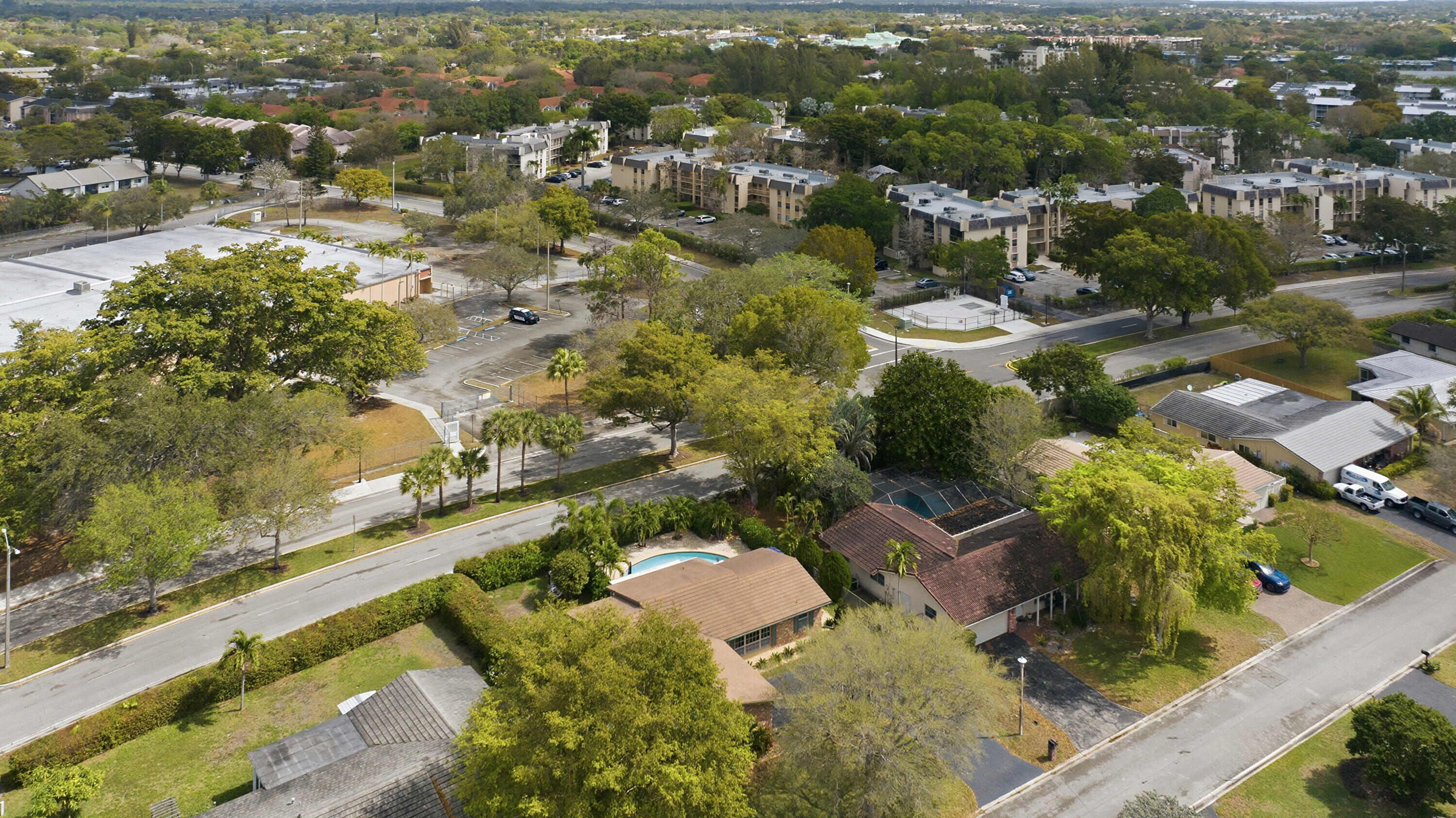 FOREST HILLS - Residential