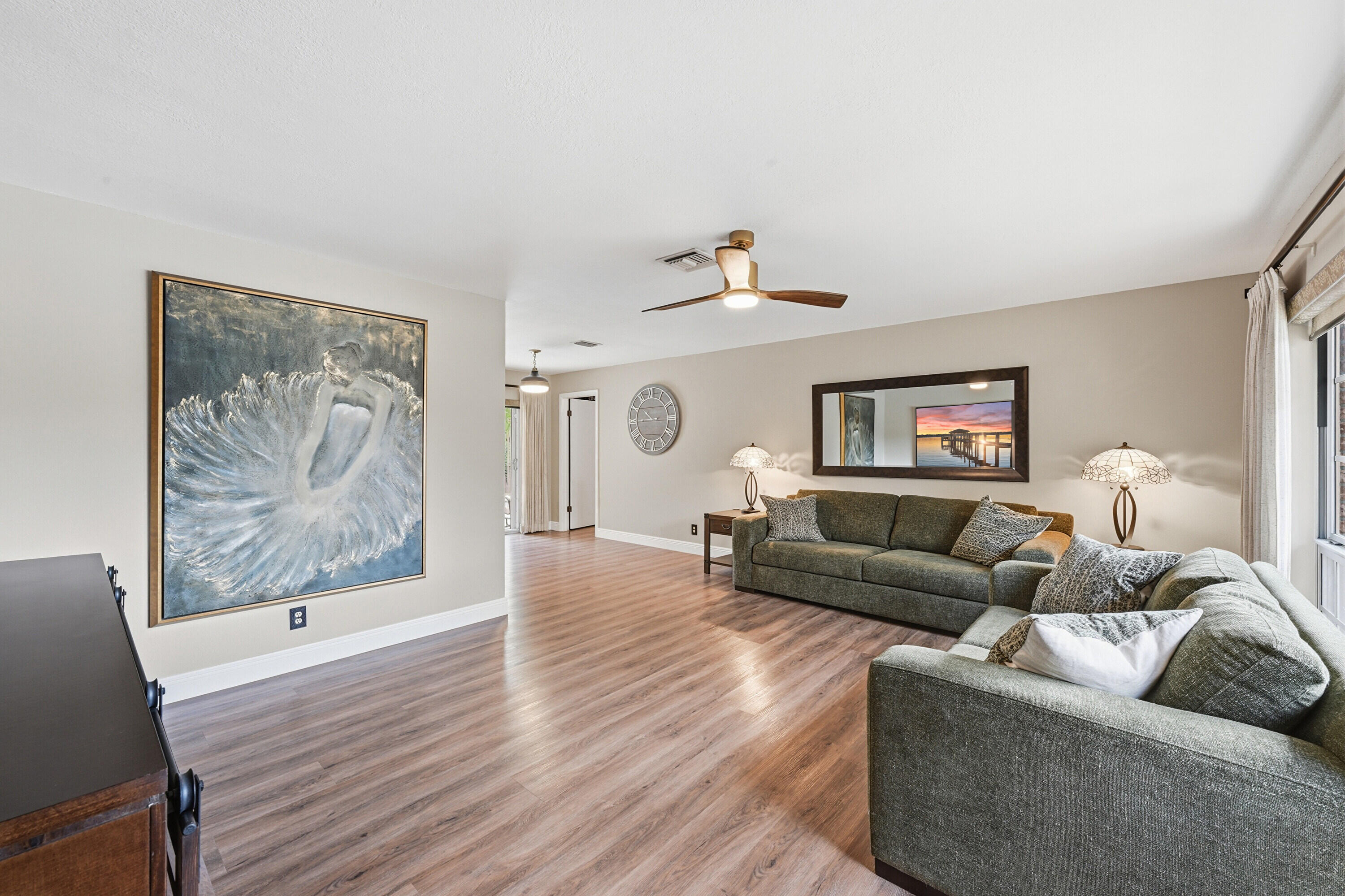 FOREST HILLS - Residential