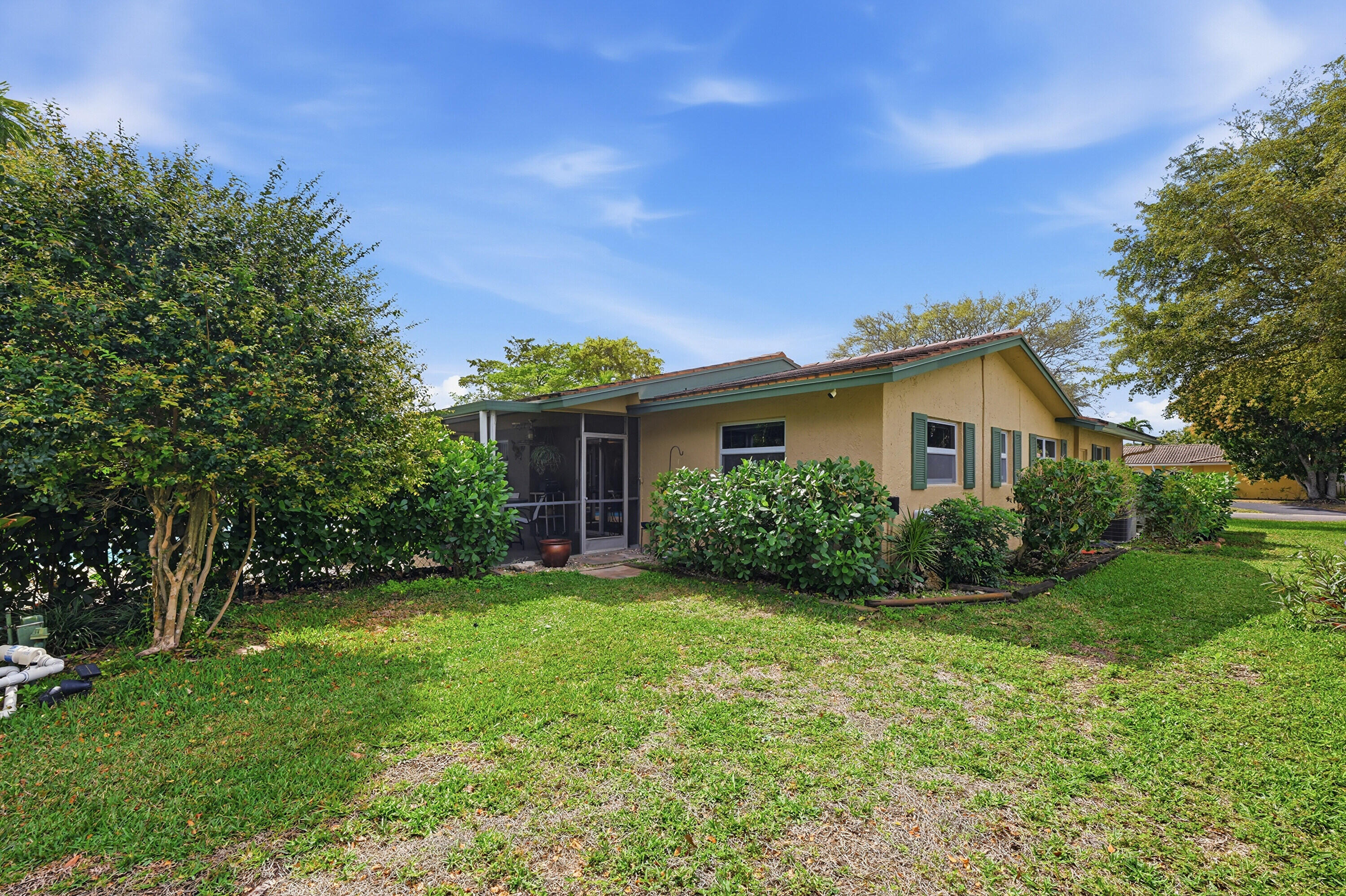 FOREST HILLS - Residential