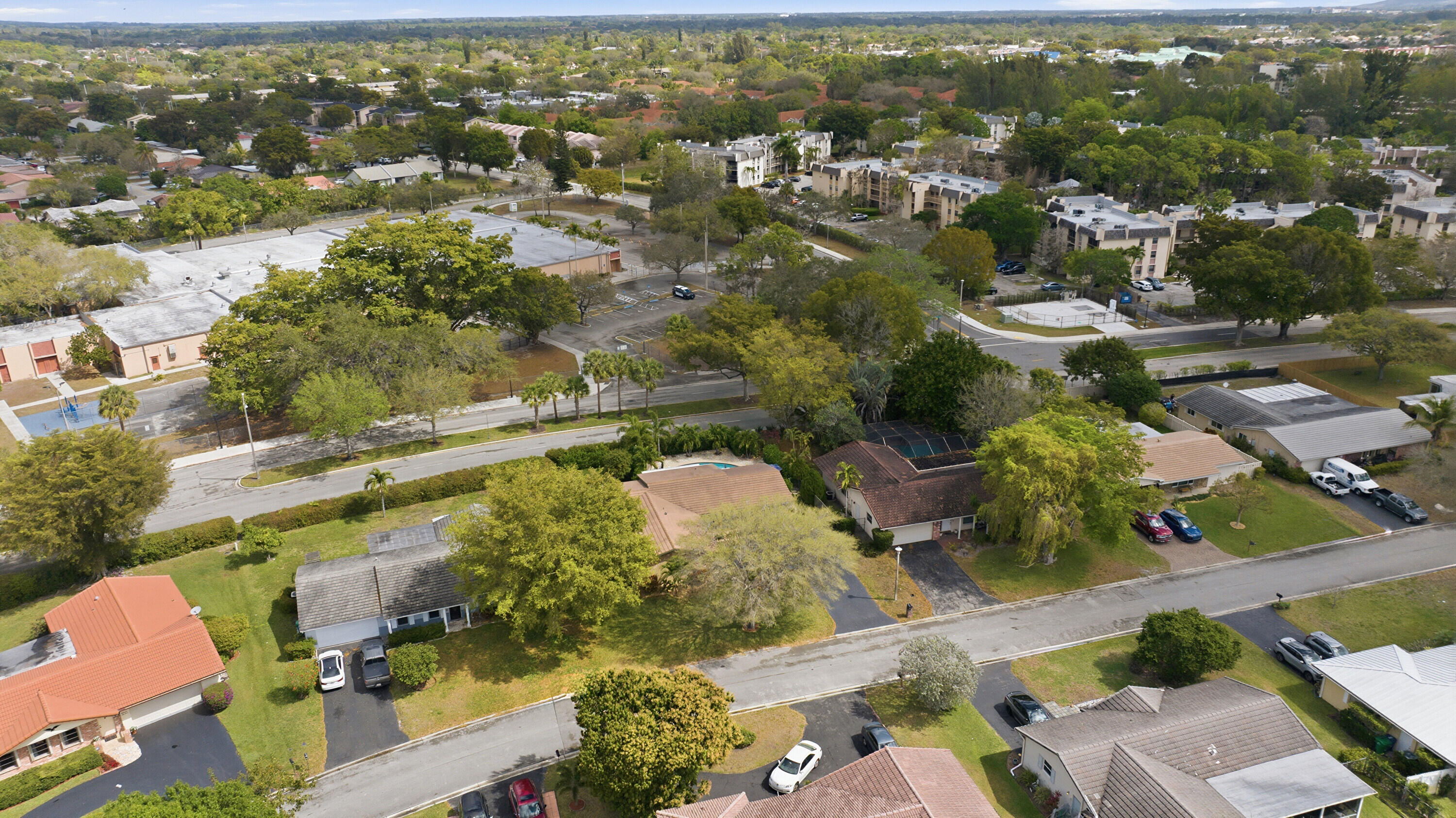 FOREST HILLS - Residential