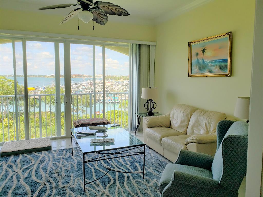HARBOUR ISLE AT HUTCHINSON ISLAND WEST, A CONDOMIN - Residential Lease