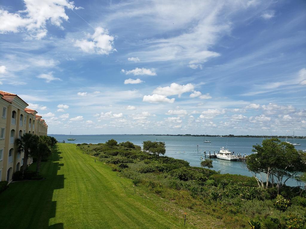 HARBOUR ISLE AT HUTCHINSON ISLAND WEST, A CONDOMIN - Residential Lease