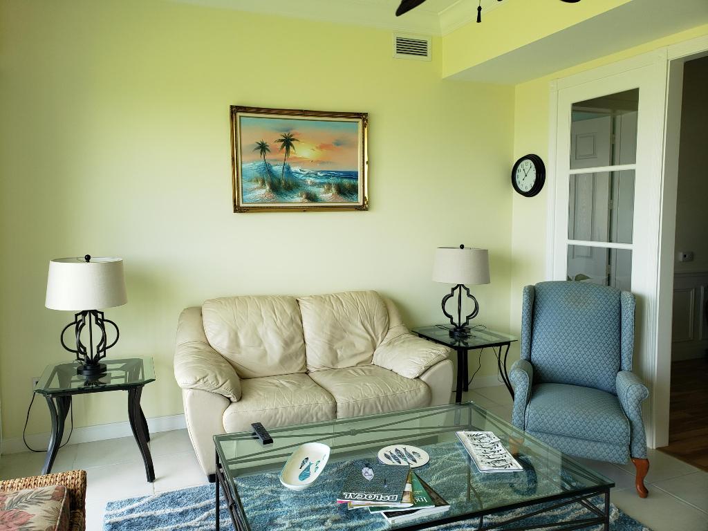 HARBOUR ISLE AT HUTCHINSON ISLAND WEST, A CONDOMIN - Residential Lease