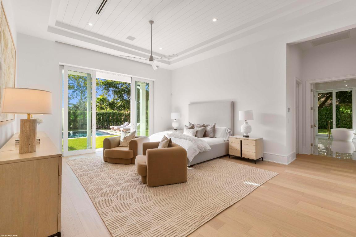 OAK TREE EST - Residential