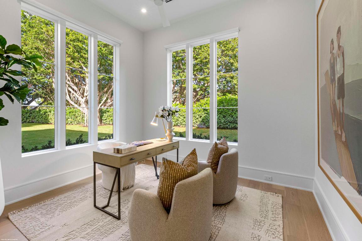 OAK TREE EST - Residential