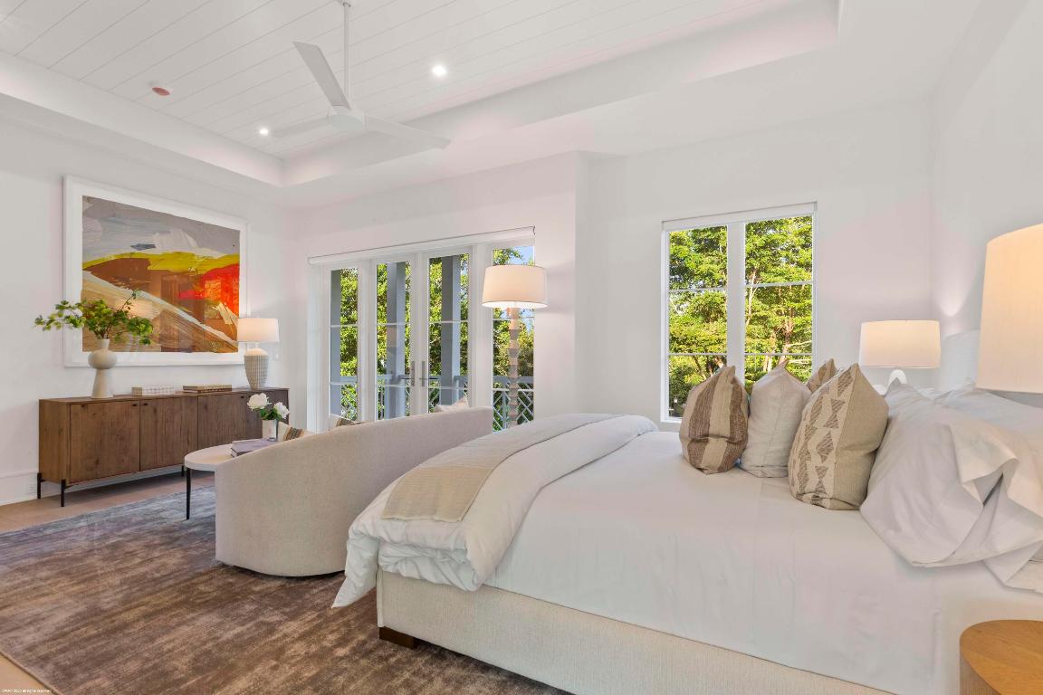 OAK TREE EST - Residential