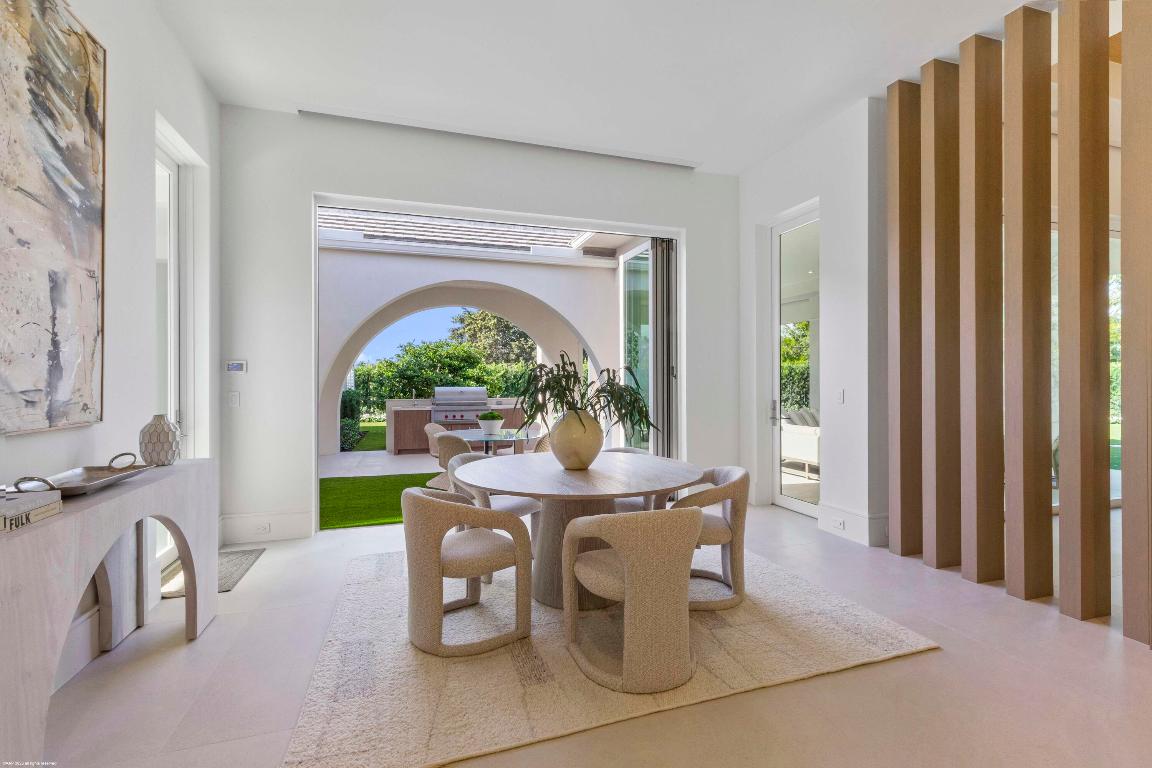 OAK TREE EST - Residential