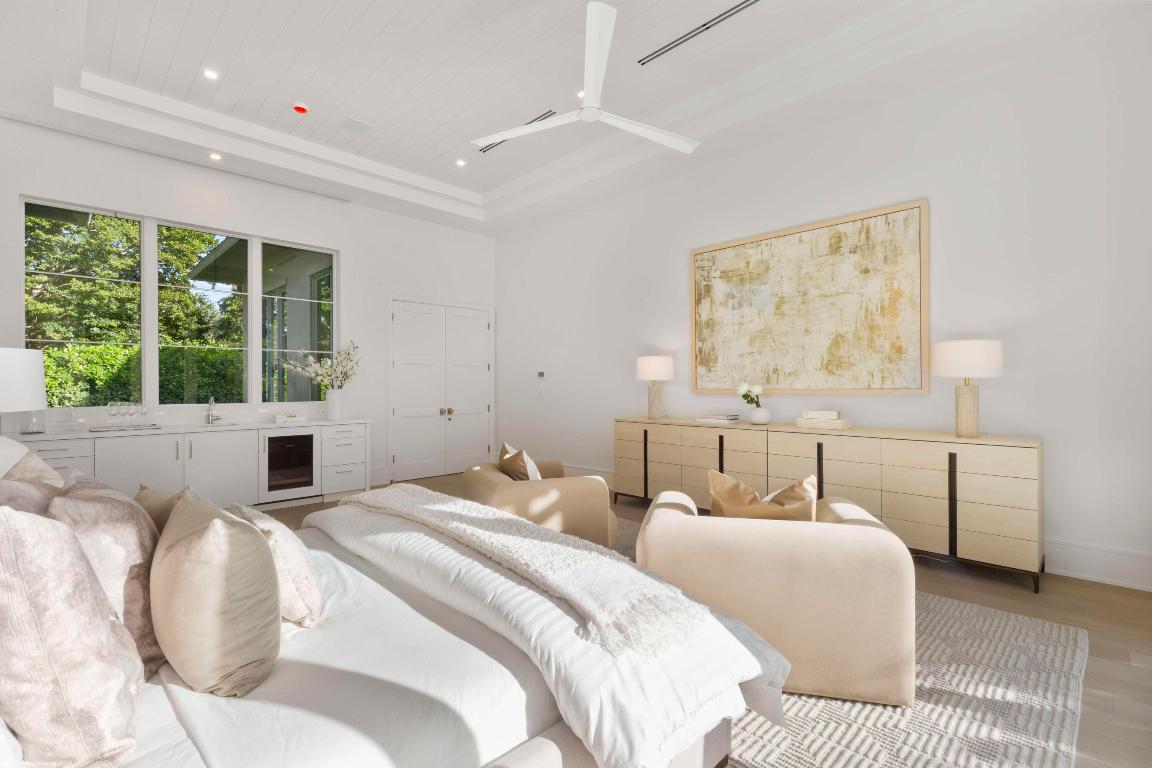 OAK TREE EST - Residential