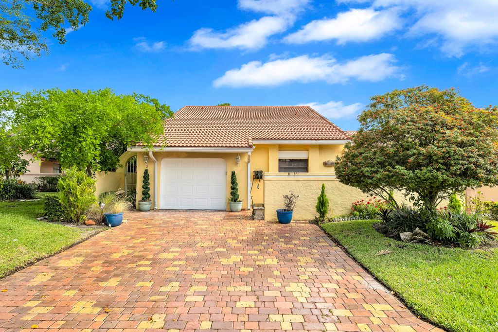 Photo of 2075 NW 15th Place, Delray Beach, FL 33445 (MLS # R11090825)
