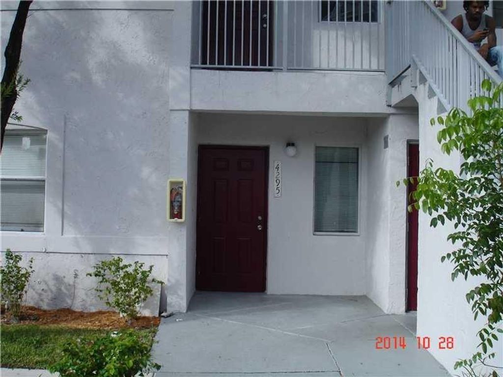 Photo of 4295 NW 114 Tr, Coral Springs, FL 33065 (MLS # F10400796)