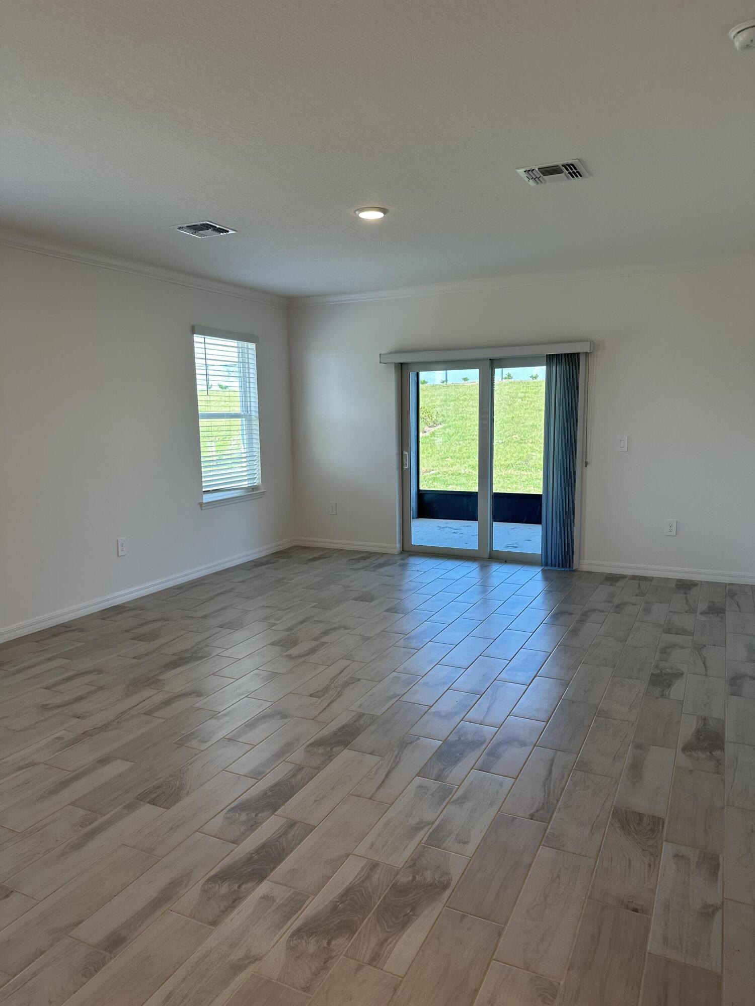 VERANO SOUTH PUD 1 - Crosstown Commons - Residential Lease