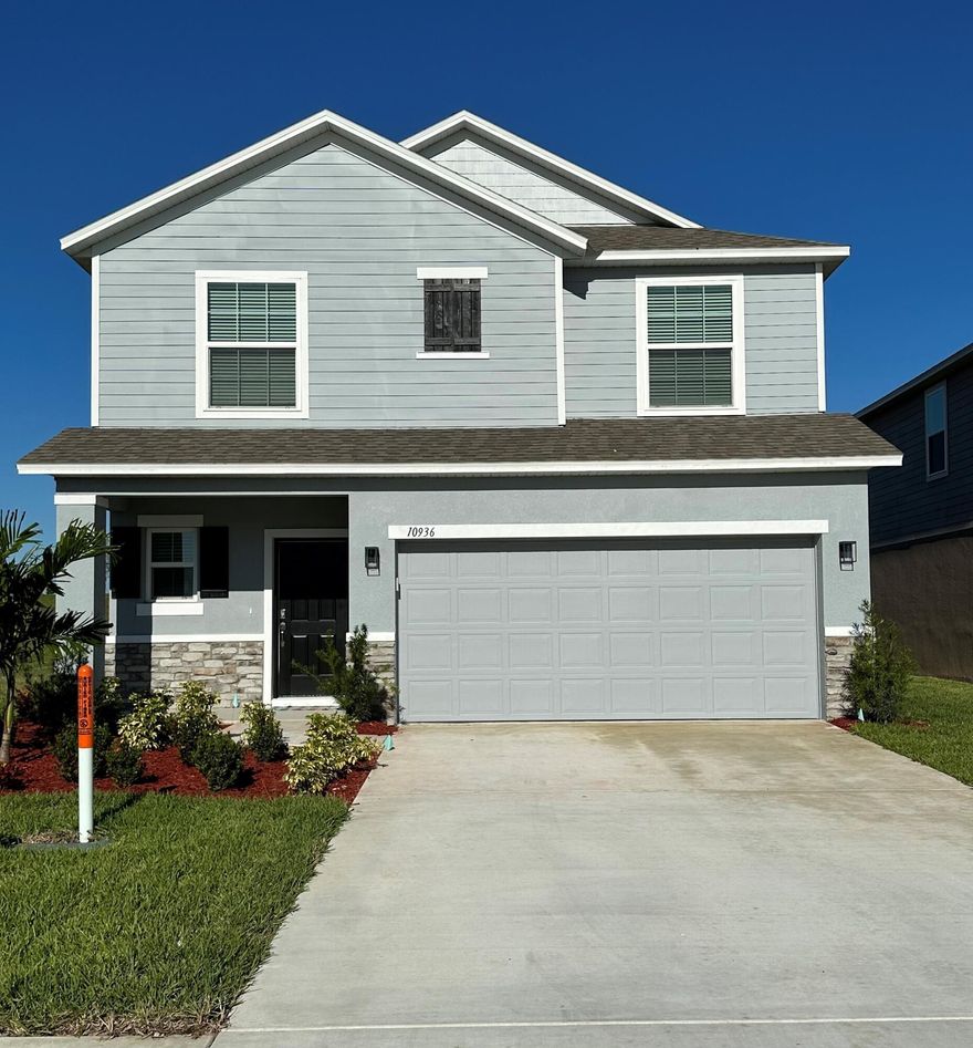 All Age Community of Crosstown Commons, 4 bedrooms, PLUS LOFT, 2.5 bathrooms, 2 car garage, screen in patio home. Master Bedroom on the first floor with walk in closet, open floorplan, SS appliances, quartz countertops in kitchen, granite countertops in bathroom. Impact windows throughout the home so no dealing with shutters. Private backyard with no rear neighbors, sprinklers run on lake water so no high water bills. Separate laundry room, tile floors on first floor. Truly a nice home!