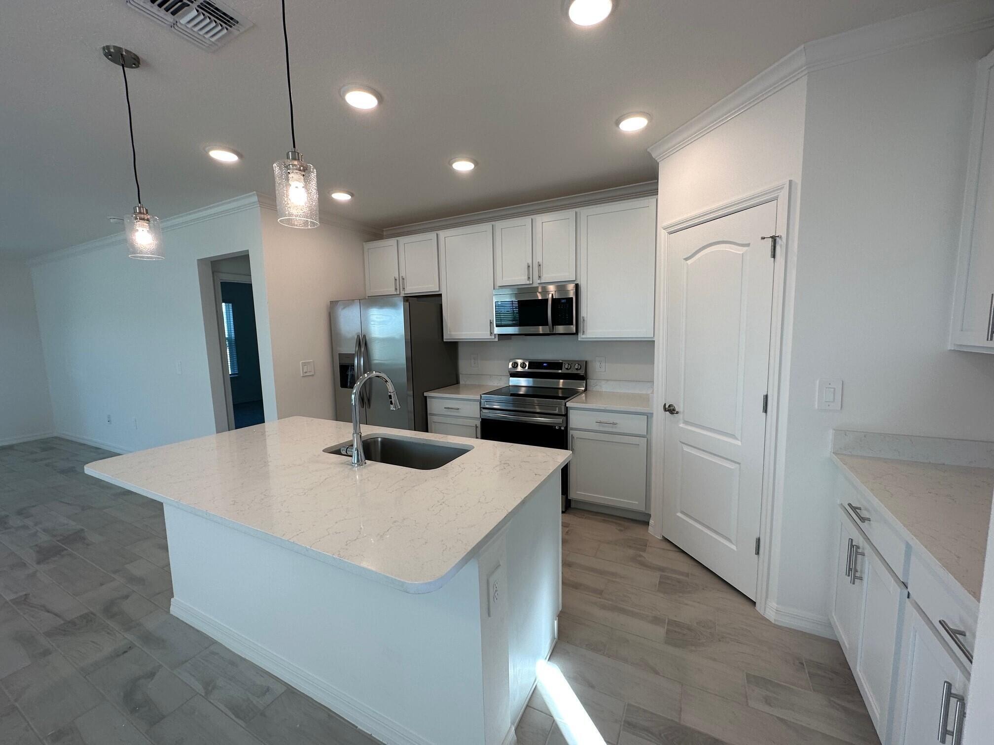 VERANO SOUTH PUD 1 - Crosstown Commons - Residential Lease