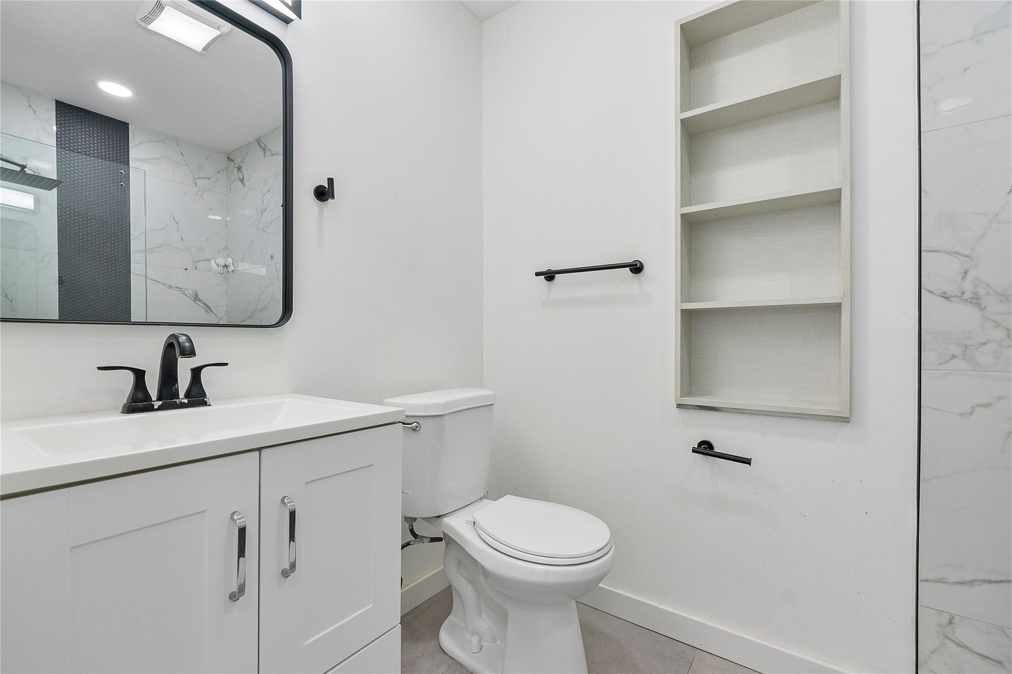 ROYAL PALM POINTE - Residential Lease