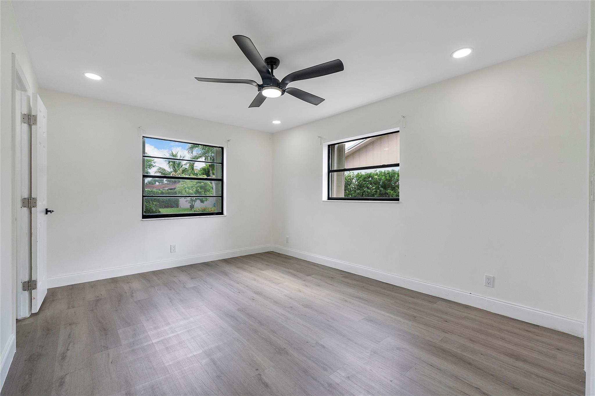 ROYAL PALM POINTE - Residential Lease