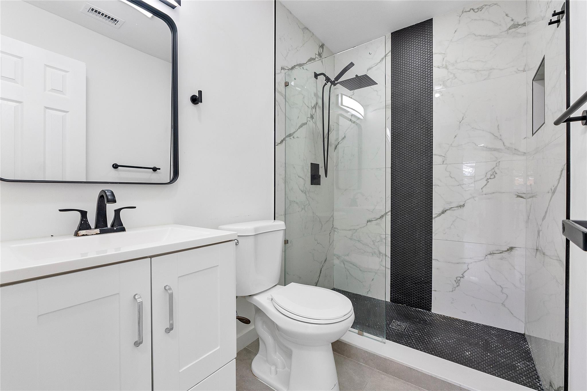 ROYAL PALM POINTE - Residential Lease