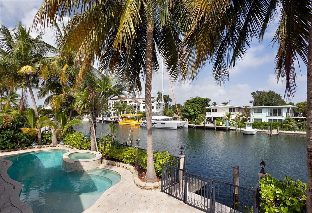 LAUDERDALE HARBORS SEC A - Residential