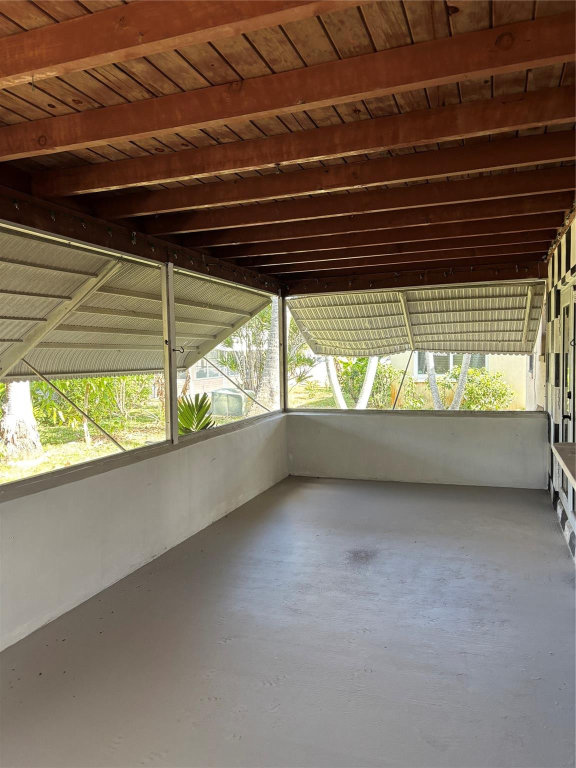 TAMARAC LAKES - Residential