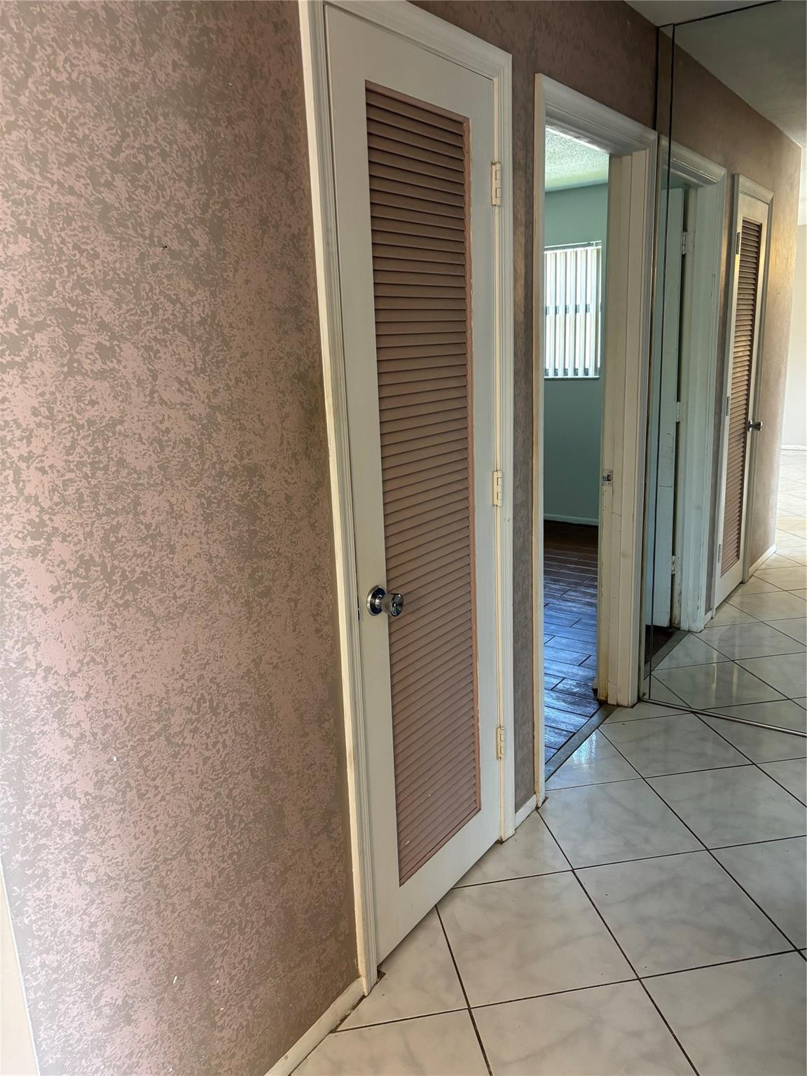 TAMARAC LAKES - Residential