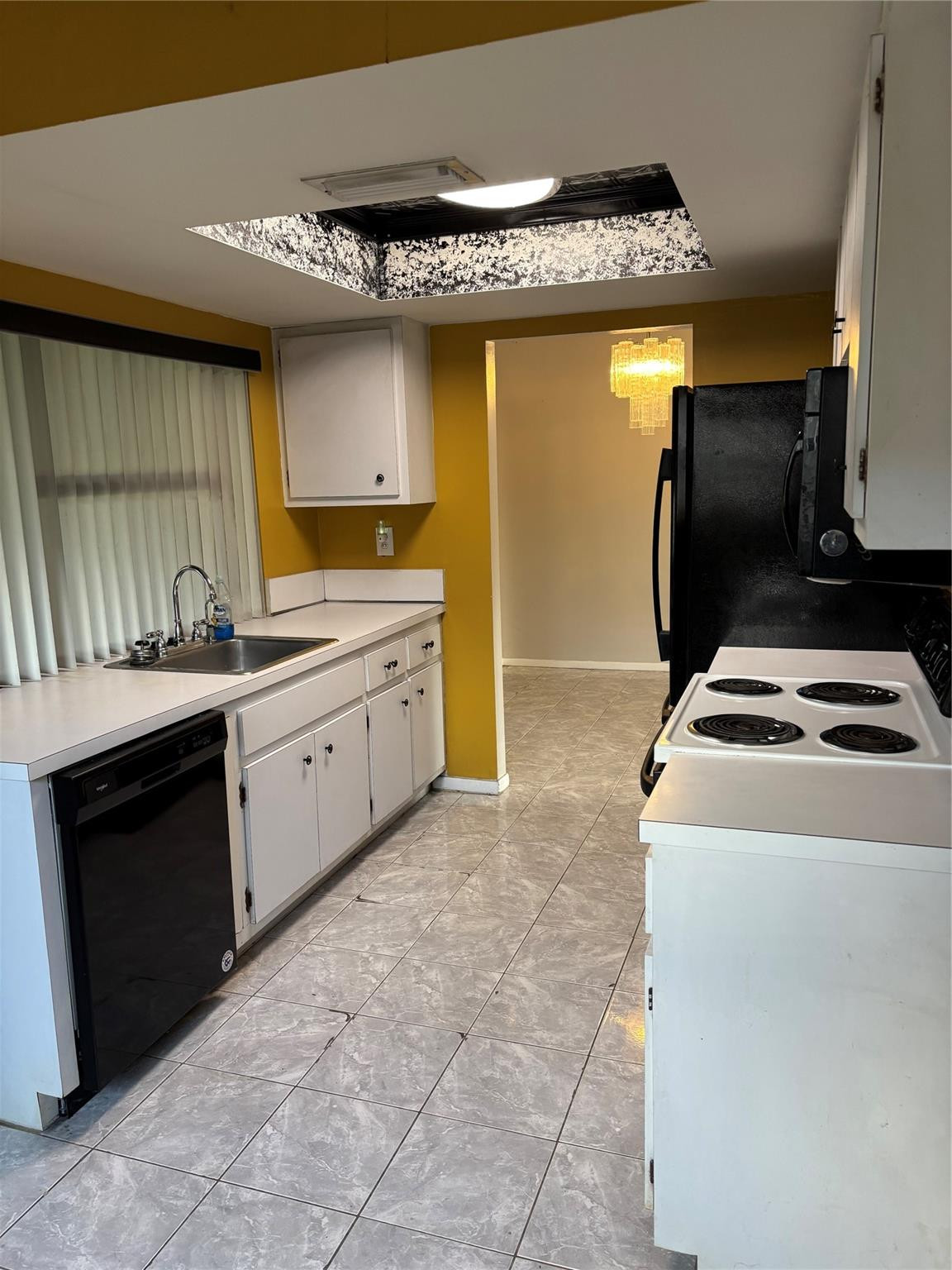 TAMARAC LAKES - Residential