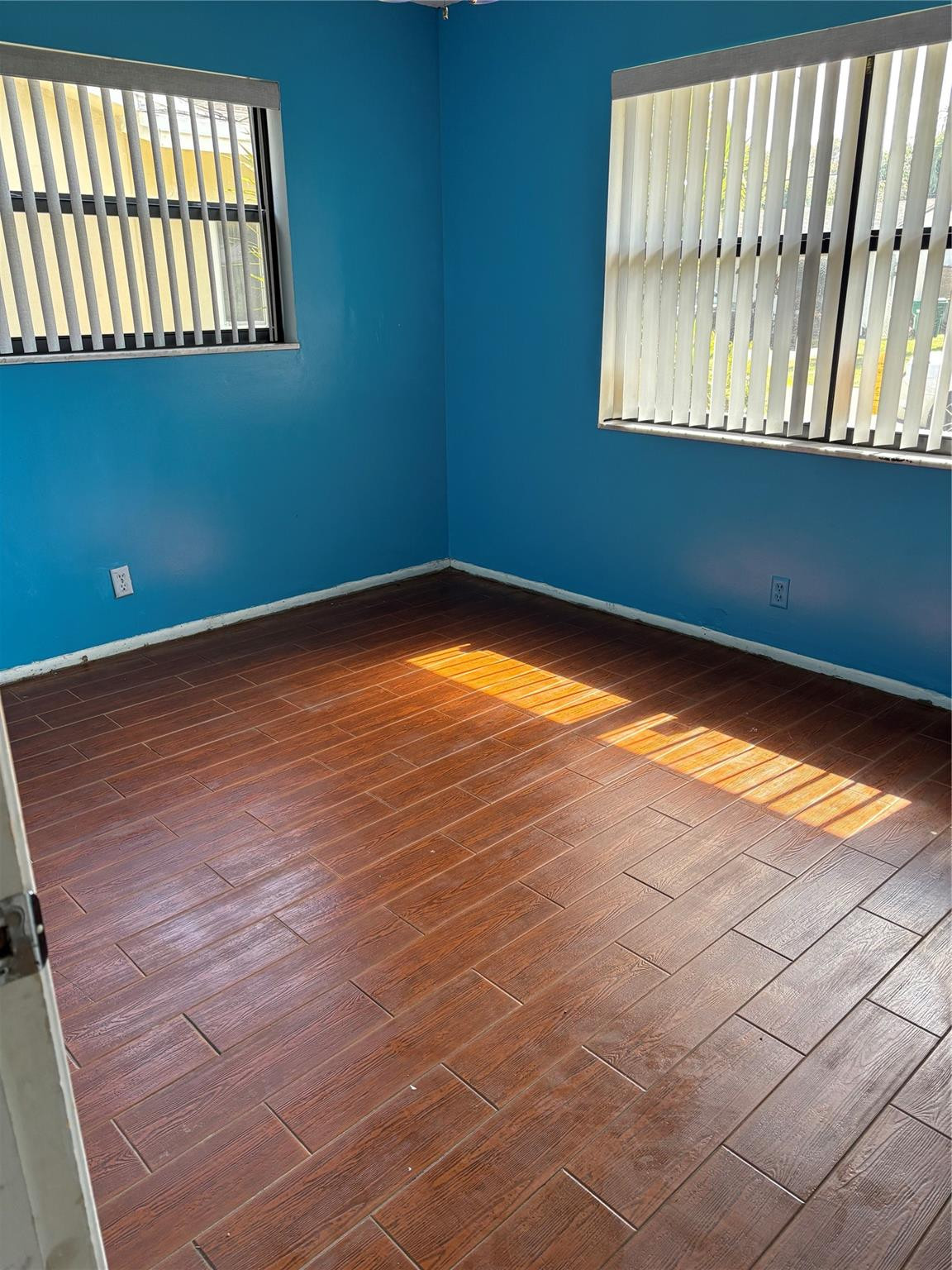 TAMARAC LAKES - Residential