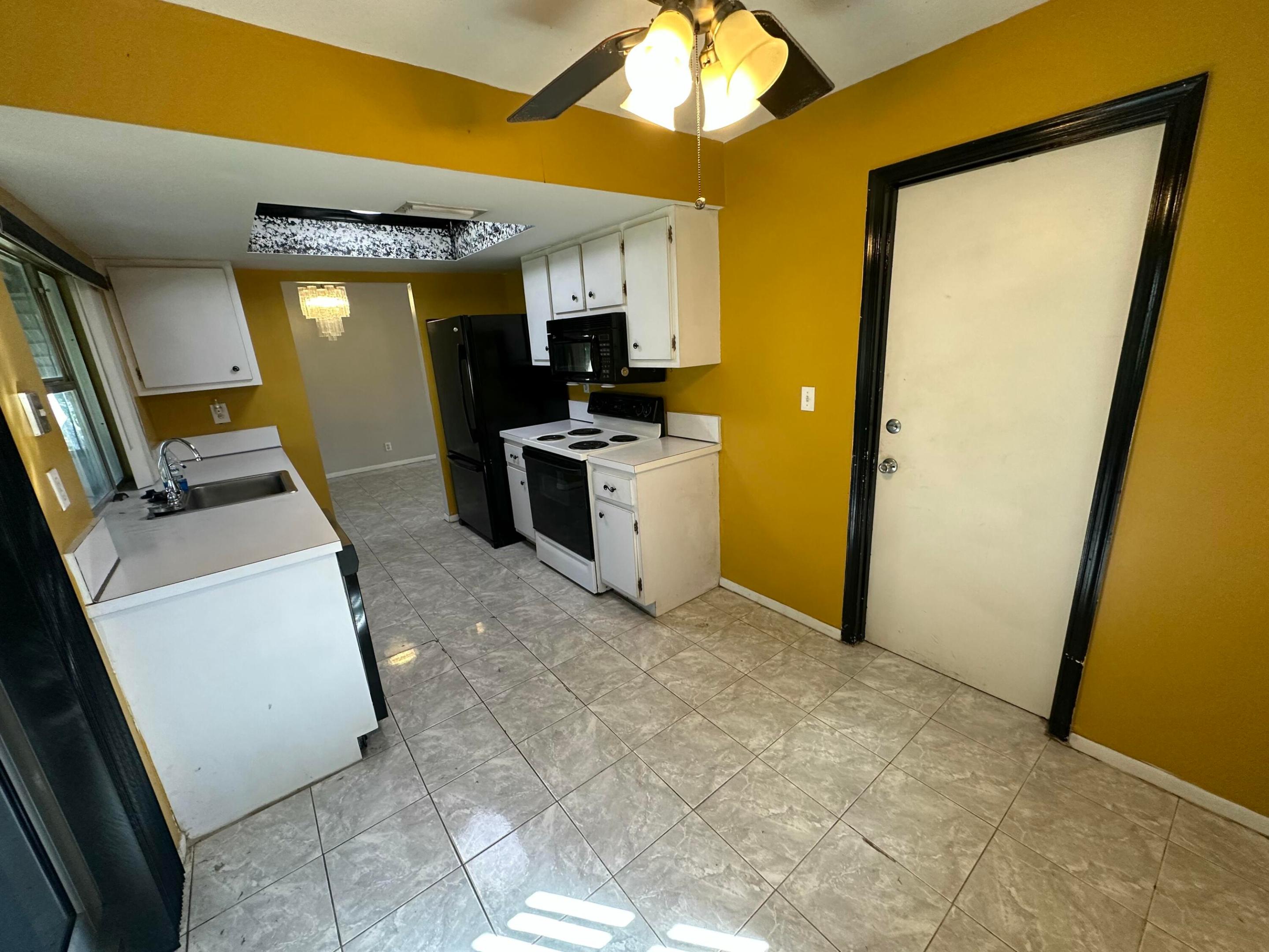 MAINLANDS OF TAMARAC LAKES - Residential