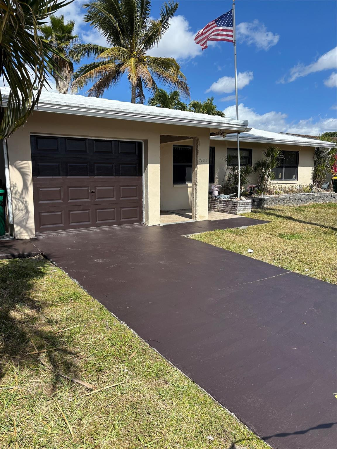 TAMARAC LAKES - Residential