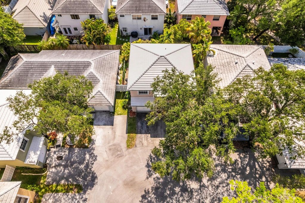 Photo of 9855 NW 2nd Court, Plantation, FL 33324 (MLS # B26028540)