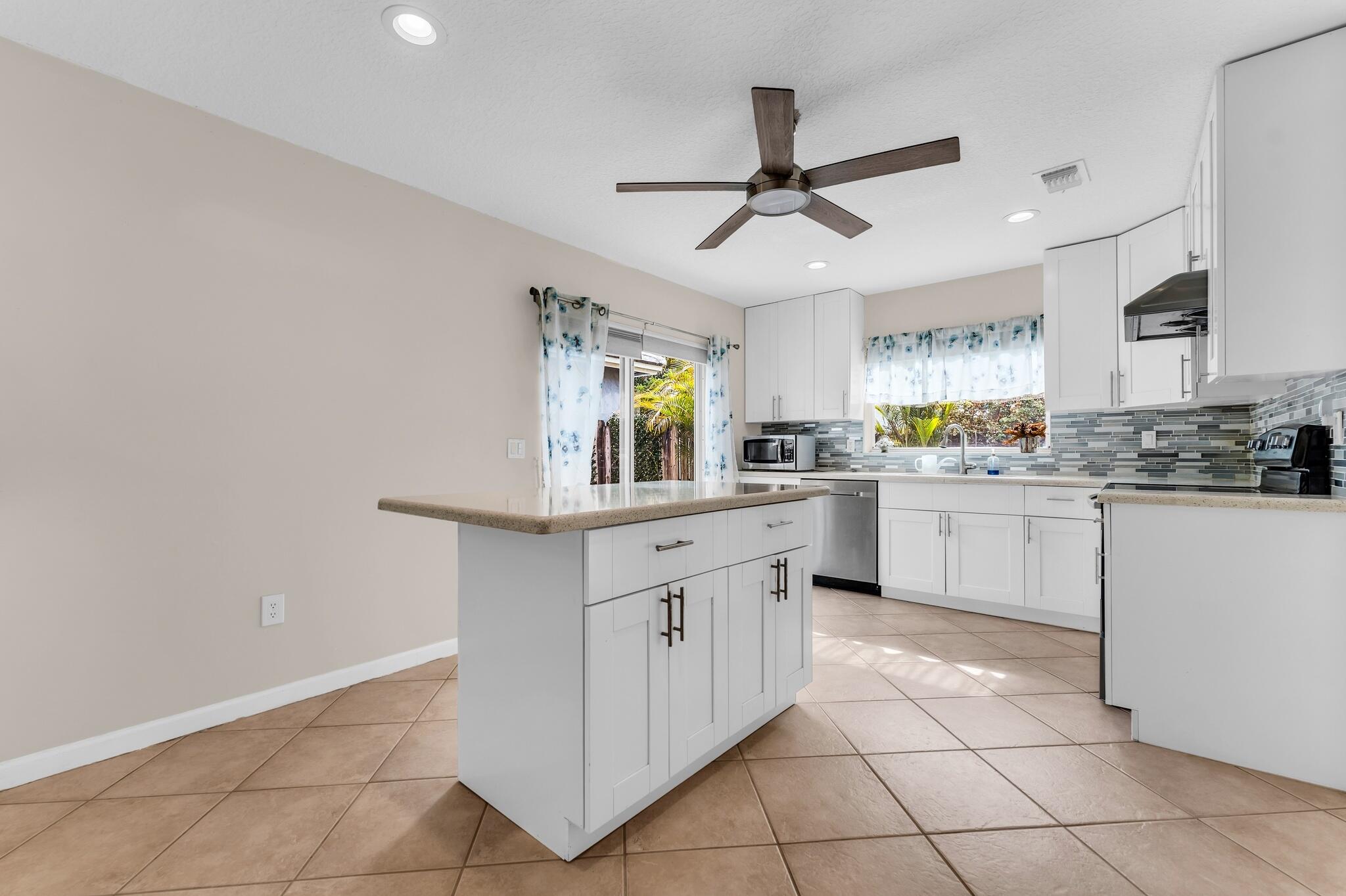 JACARANDA PARCEL 608 - Residential