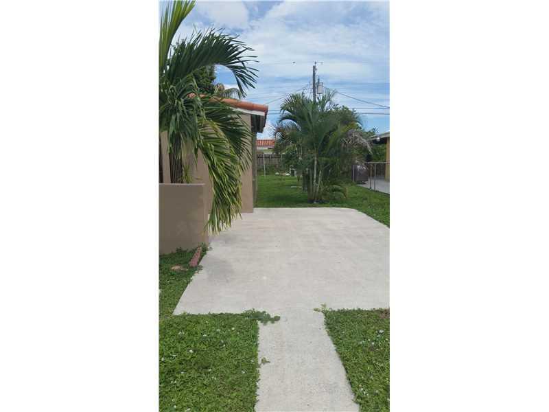 Sun-Tan Vill Sec 5 - Residential