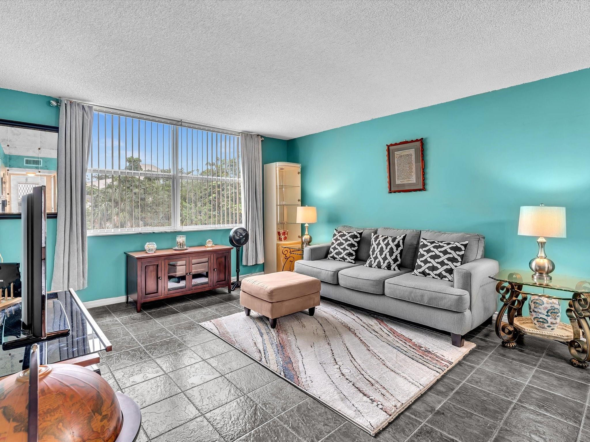 ROYAL PARK GARDENS I-J CONDO - Residential Lease