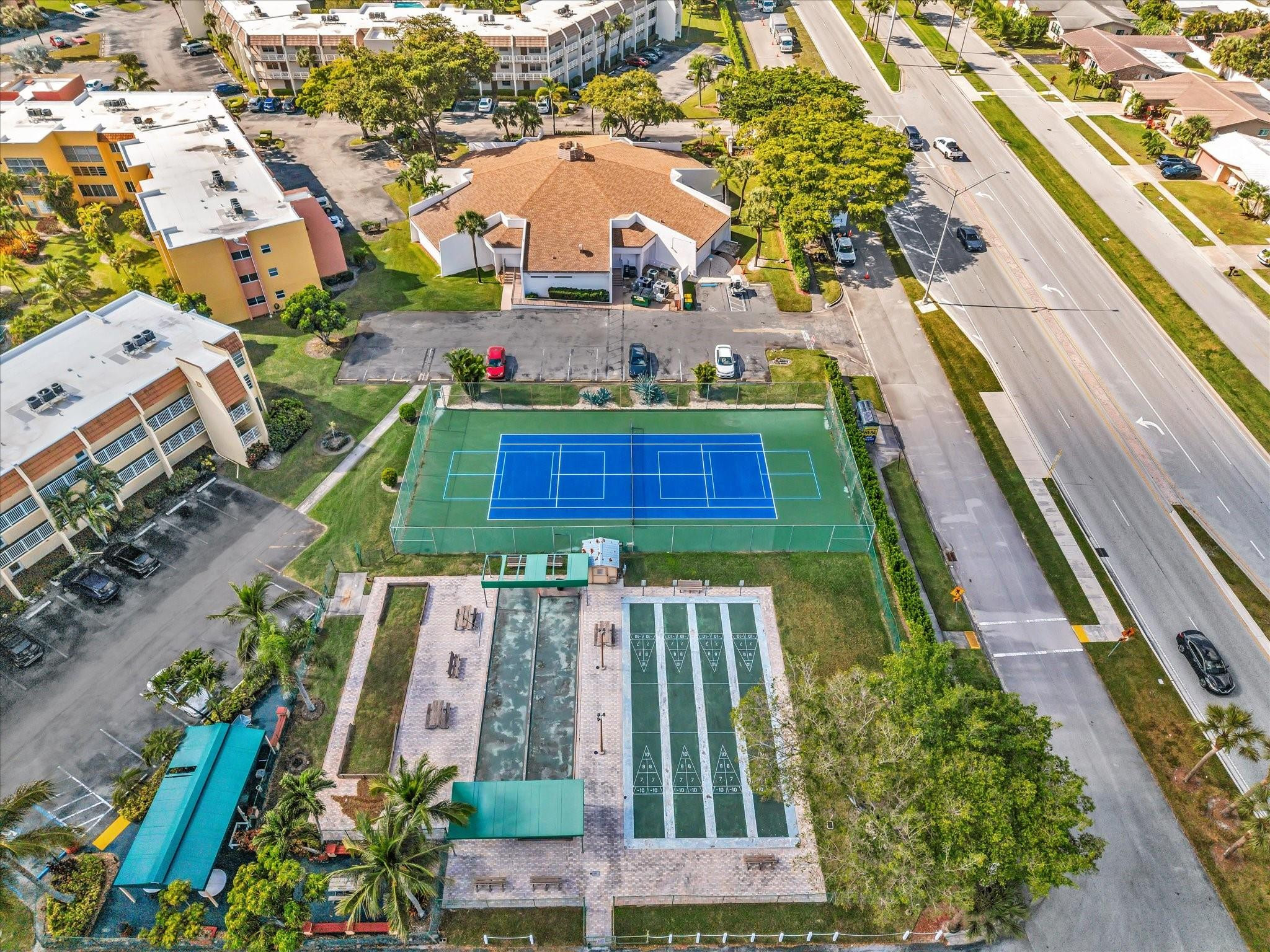 ROYAL PARK GARDENS I-J CONDO - Residential Lease