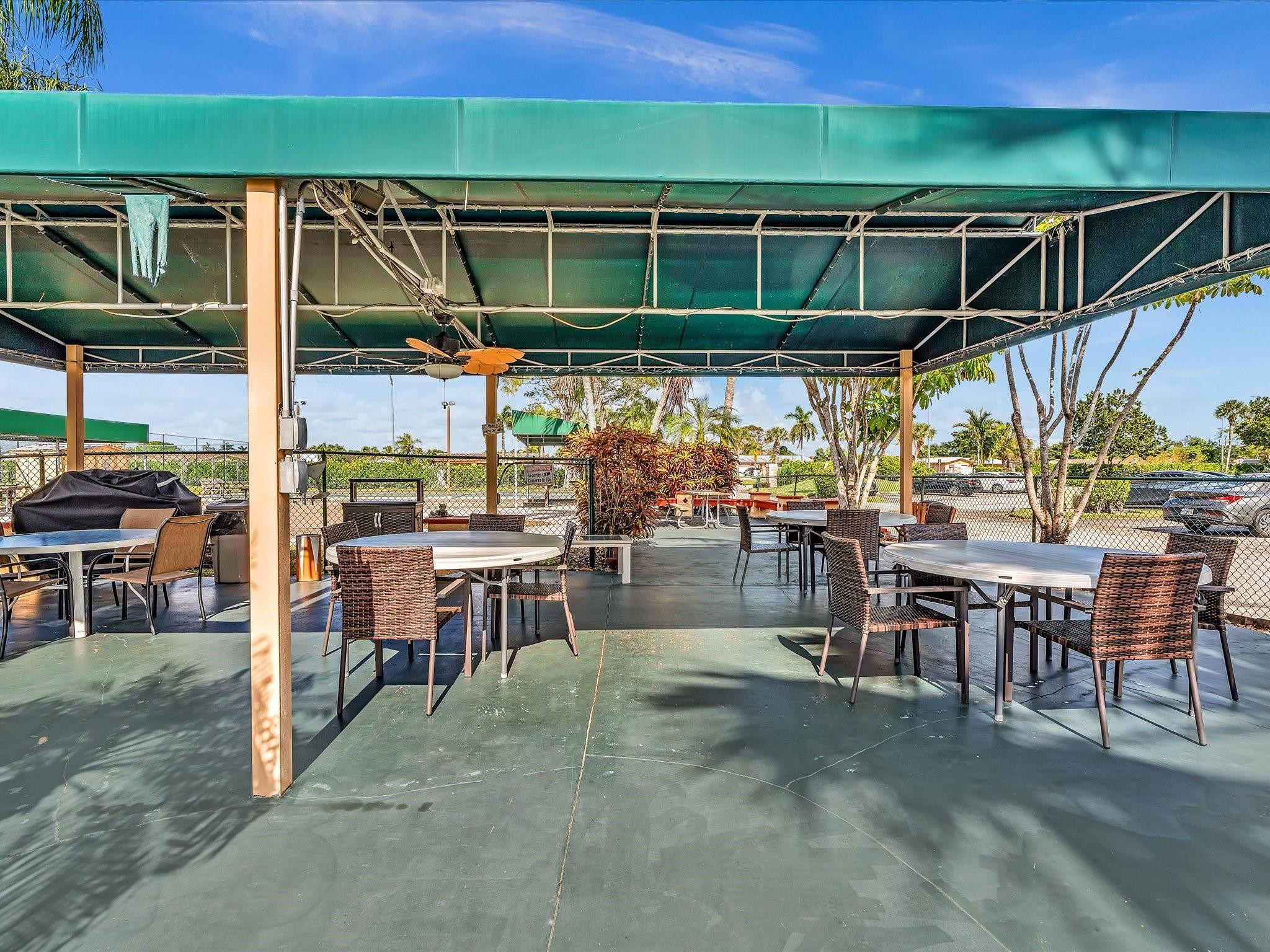 ROYAL PARK GARDENS I-J CONDO - Residential Lease
