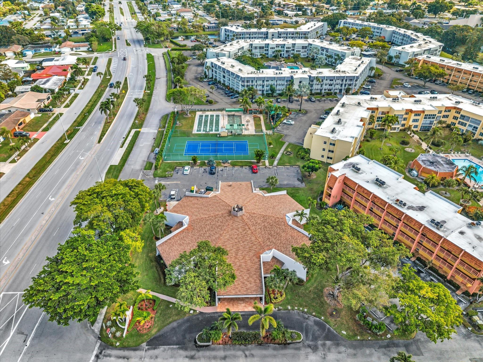 ROYAL PARK GARDENS I-J CONDO - Residential Lease