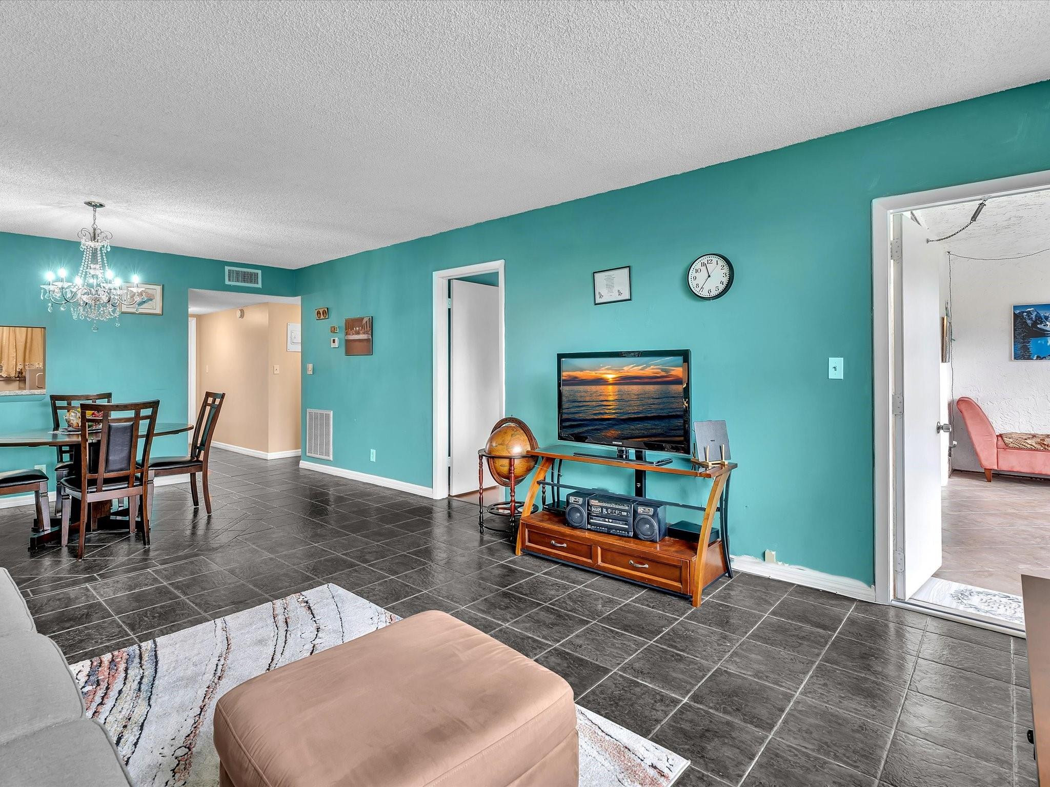 ROYAL PARK GARDENS I-J CONDO - Residential Lease
