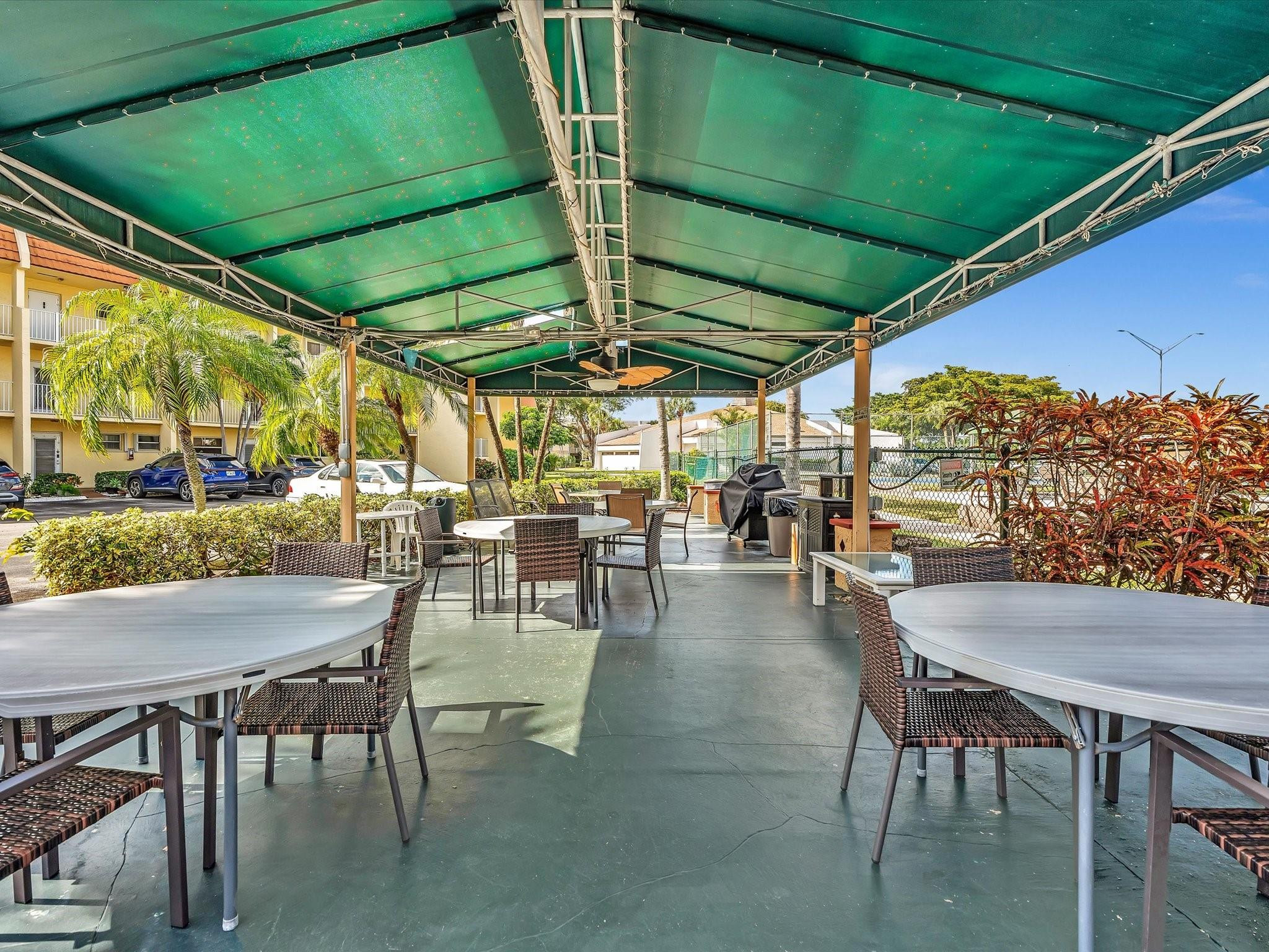 ROYAL PARK GARDENS I-J CONDO - Residential Lease