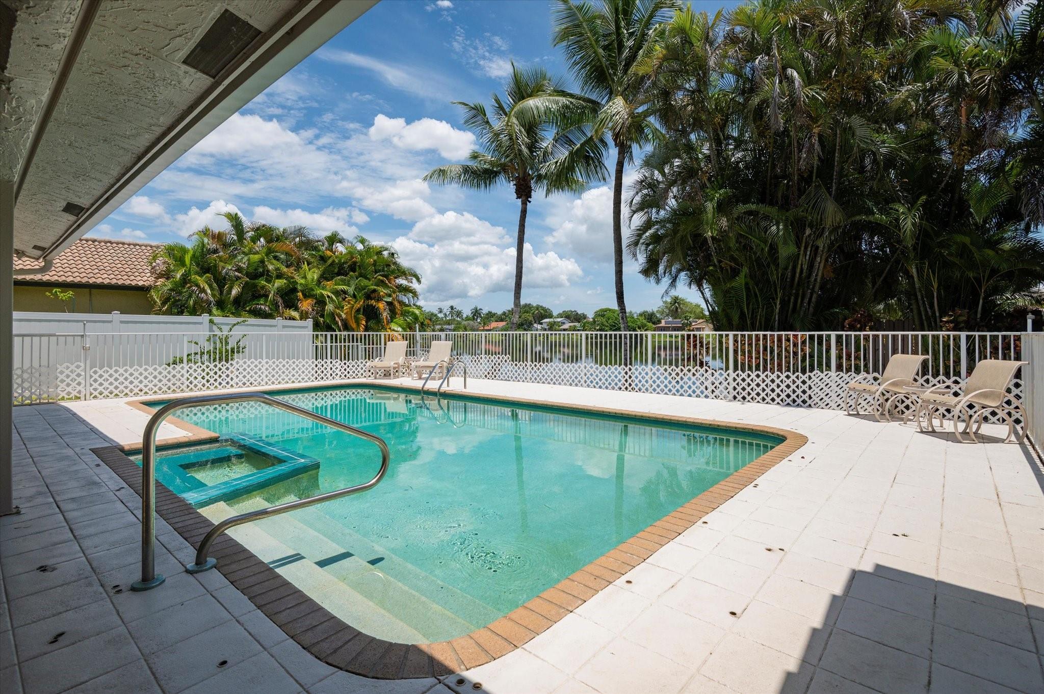 Jacaranda Lakes Sec Ten - Residential