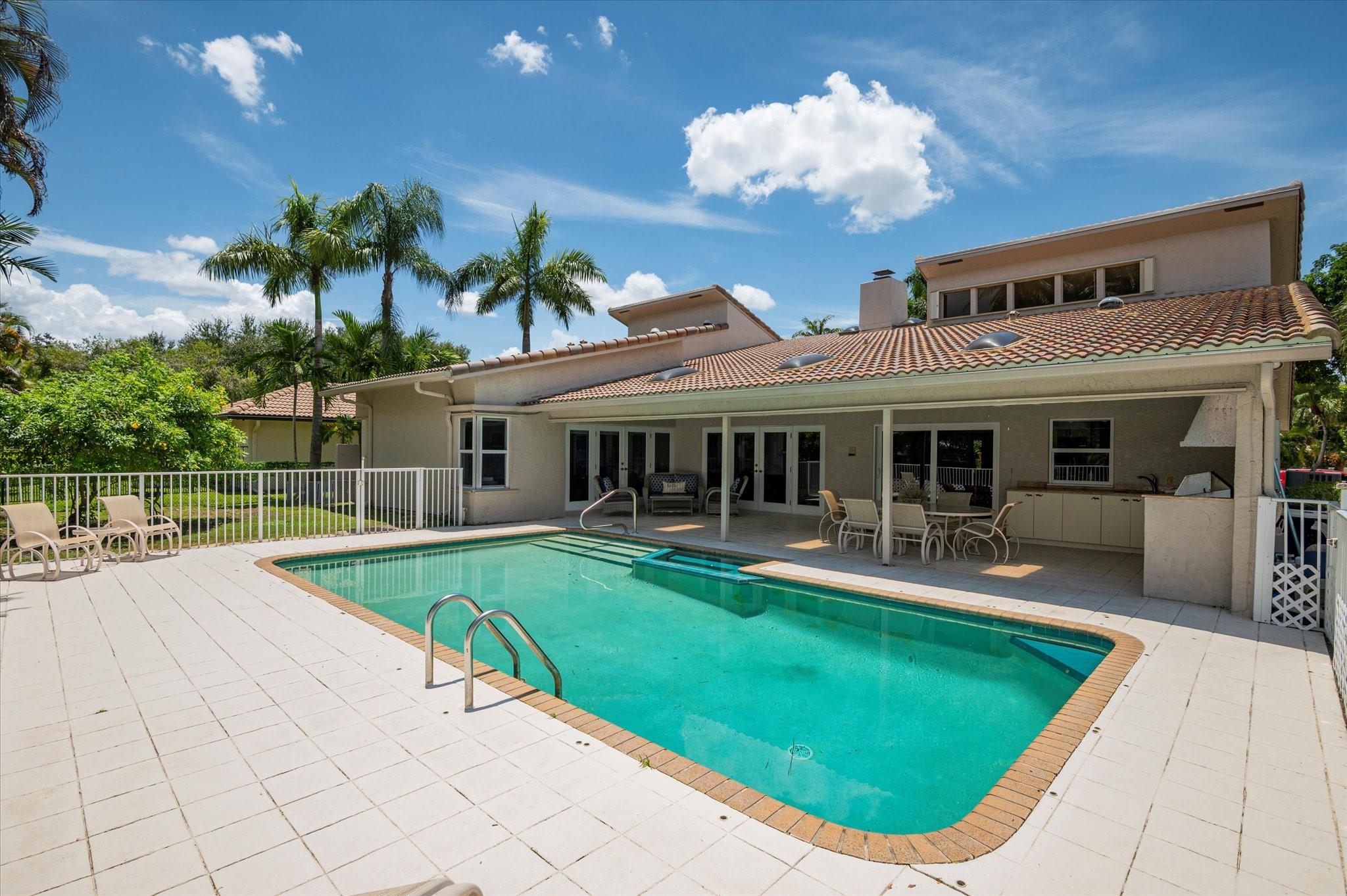 Jacaranda Lakes Sec Ten - Residential
