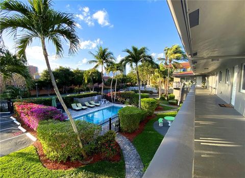 Tiny photo for 600 NE 7TH Avenue #14, Fort Lauderdale, FL 33304 (MLS # B26052271)