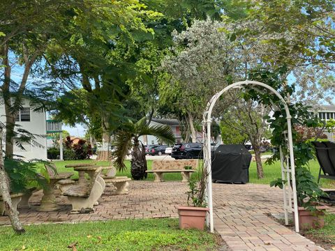 A home in Deerfield Beach