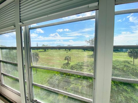 A home in Deerfield Beach