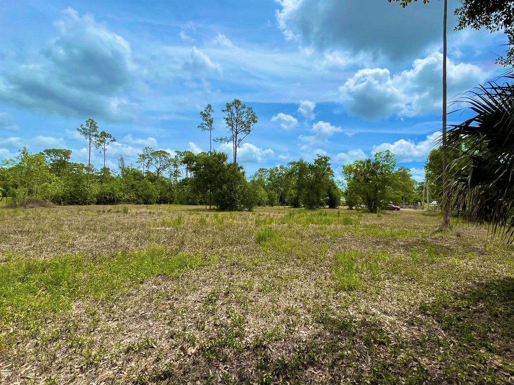 Photo of 17629 121 Ter N, Jupiter, FL 33478 (MLS # R11089636)