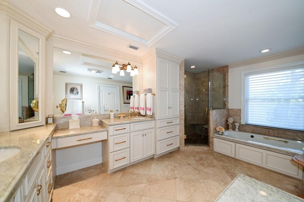 ALTO LIDO - Residential