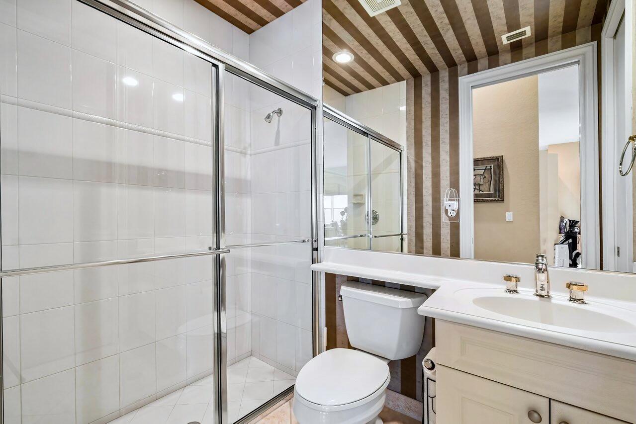 ISLES AT HUNTERS RUN - Residential