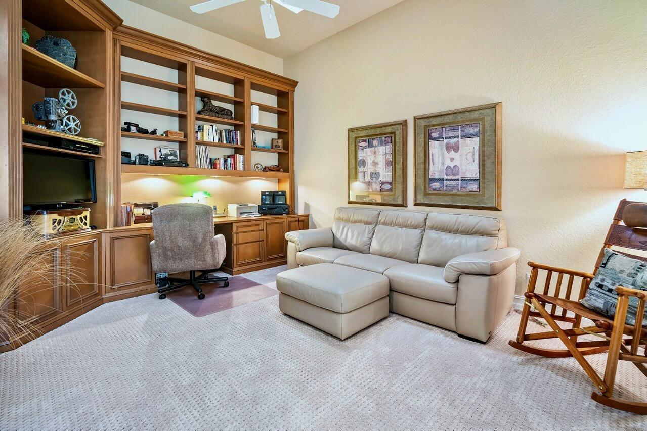 ISLES AT HUNTERS RUN - Residential