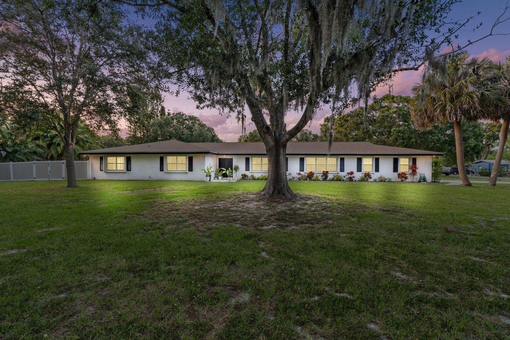 Photo of 2900 Grove Drive, Fort Pierce, FL 34981 (MLS # R11099159)