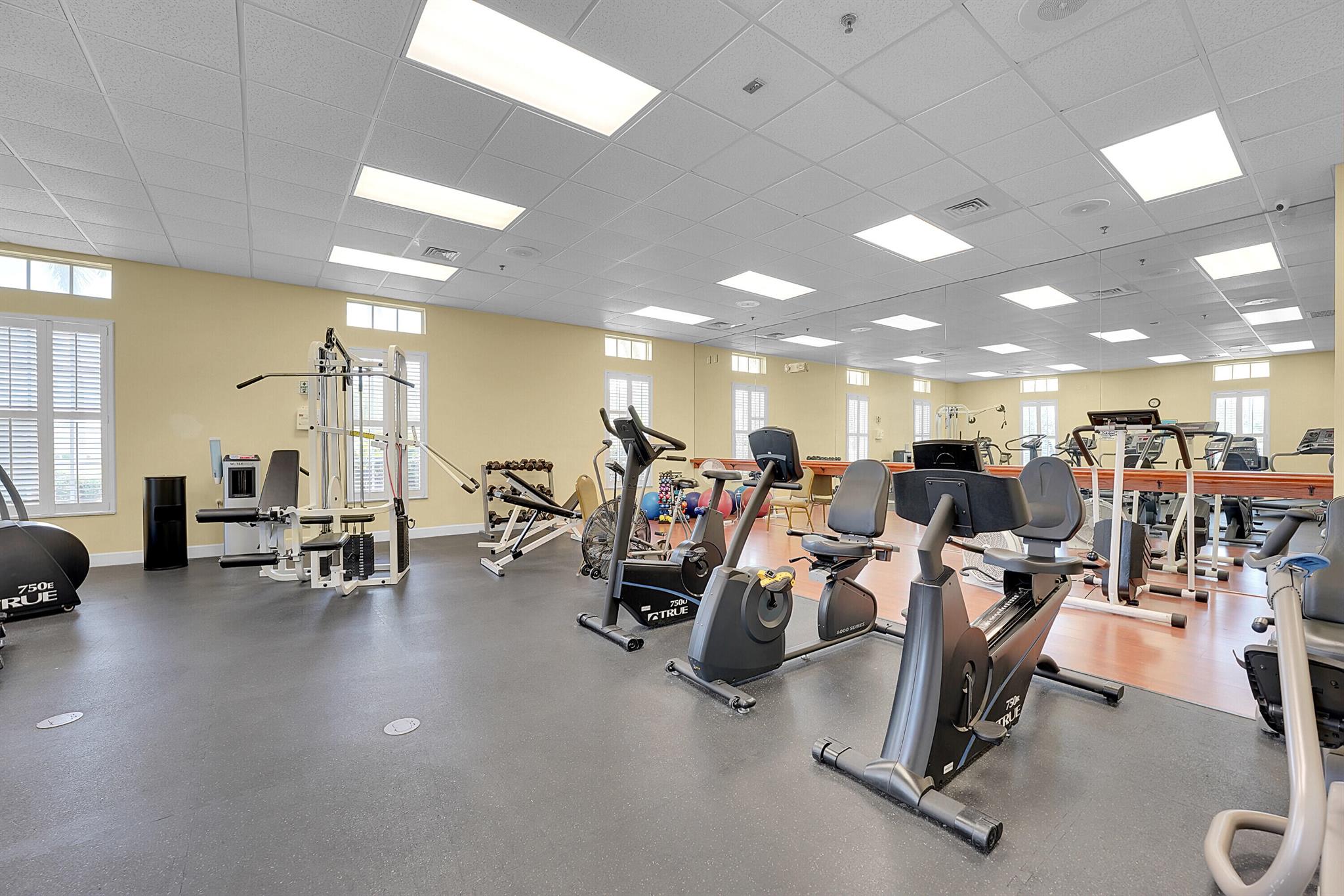 EAGLE'S RETREAT AT SAVANN - Residential